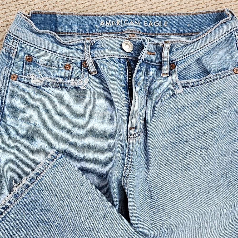 American Eagle Outfitters Women's Distressed Light Blue Jeans, Size 4 Regular - Picture 2 of 8